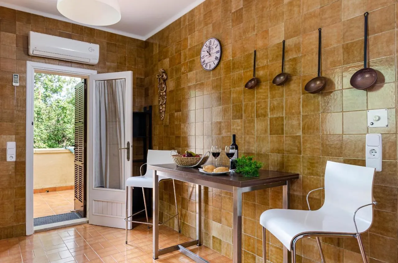 Yourhouse Can Marquesi 룩크 펜션